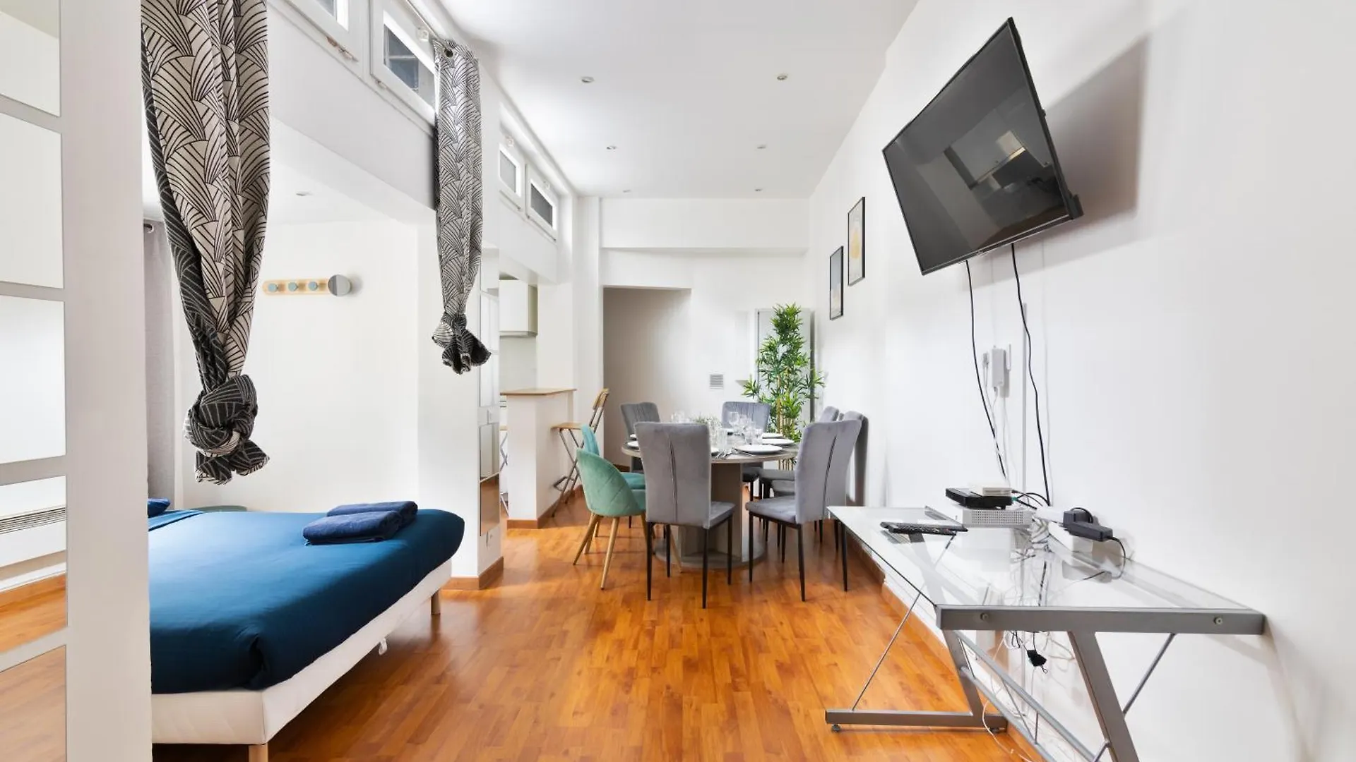 Apartment Quartier Musee Du Louvre 2 Free Netflix Paris